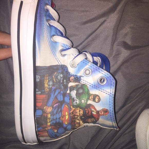 DC Comic Converse - Picture 2 of 5